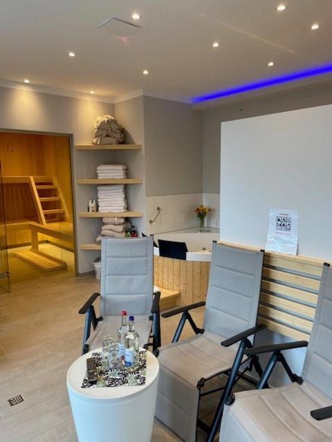 Friesenhof Nieblum - Hotel Garni Екстер'єр фото