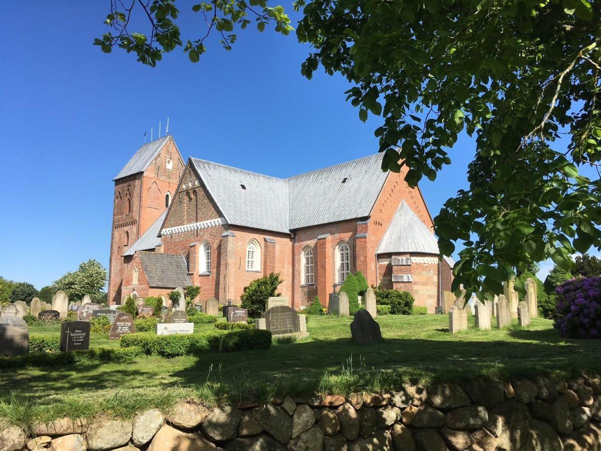 Friesenhof Nieblum - Hotel Garni Екстер'єр фото