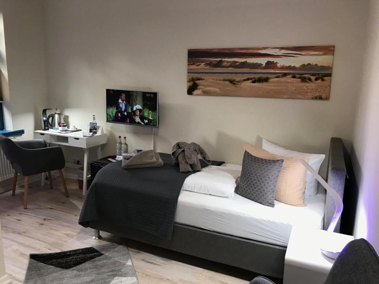 Friesenhof Nieblum - Hotel Garni Екстер'єр фото